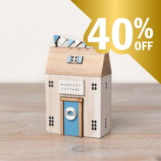 Barefoot Cottage Coastal Wooden House - Peppy & Sage